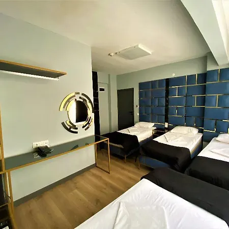 Orange Airport Hotel 3*